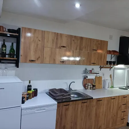 Ktm Lisine Вилла