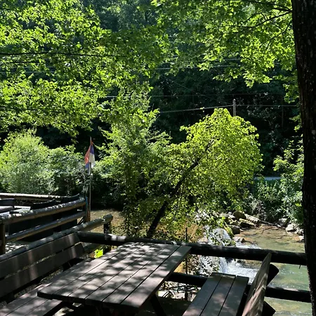 Ktm Lisine Вилла